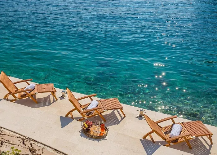 Al Mare Feriehus Milna (Brac)