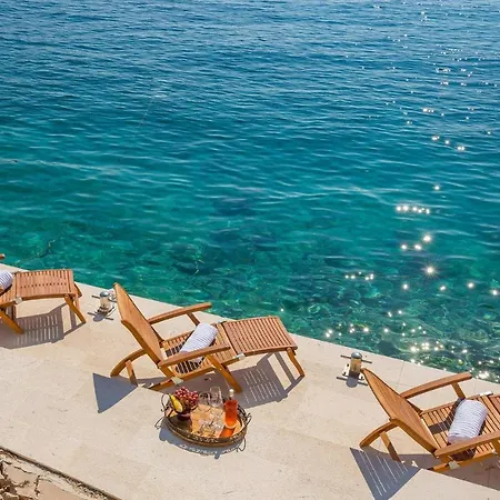 Al Mare Semesterbostad Milna (Brac)
