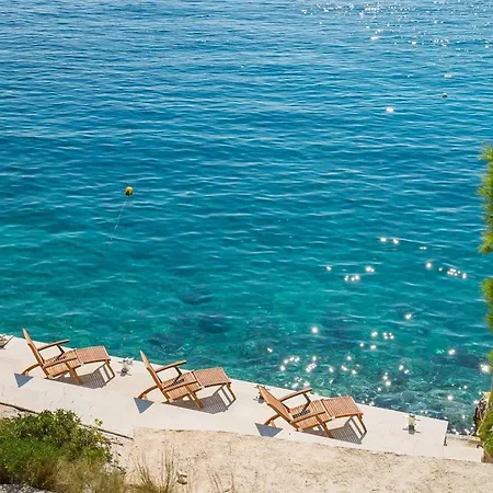 Al Mare *